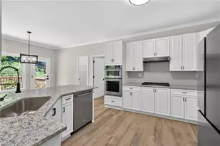 2011 Sugar Valley Ln, Lawrenceville, GA 30043 - Photo 4
