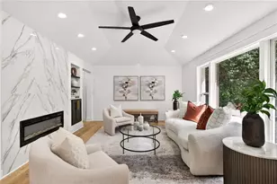 656 Channing Dr NW, Atlanta, GA 30318 - Photo 10