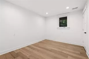 656 Channing Dr NW, Atlanta, GA 30318 - Photo 28