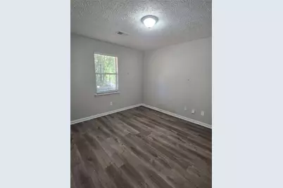 125 E Country Woods Drive E, Covington, GA 30016 - Photo 12