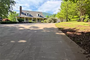 6911 Baker Cir, Clermont, GA 30527 - Photo 2
