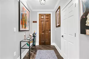 560 Dutch Valley Rd NE, Atlanta, GA 30324 - Photo 4