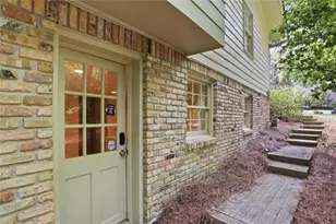 7265 Thornhill Ln NE, Atlanta, GA 30328 - Photo 40