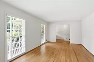 7265 Thornhill Ln NE, Atlanta, GA 30328 - Photo 4