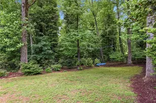 7265 Thornhill Ln NE, Atlanta, GA 30328 - Photo 36