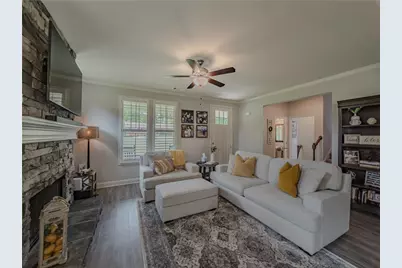 198 Woodlawn Avenue, Winder, GA 30680 - Photo 8