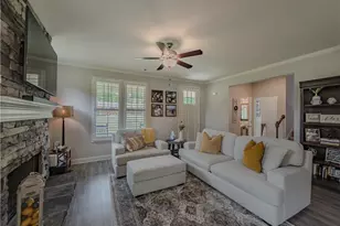 198 Woodlawn Ave, Winder, GA 30680 - Photo 8