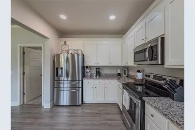 198 Woodlawn Avenue, Winder, GA 30680 - Photo 12