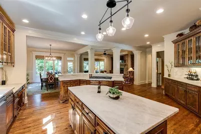 5284 Vernon Springs Trail NW, Sandy Springs, GA 30327 - Photo 8