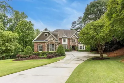 5284 Vernon Springs Trail NW, Sandy Springs, GA 30327 - Photo 2