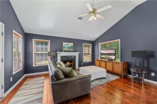 935 Waldwick Dr, Lawrenceville, GA 30045 - Photo 6