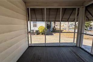 528 Lake Dr, Atlanta, GA 30354 - Photo 6