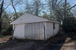 528 Lake Dr, Atlanta, GA 30354 - Photo 14