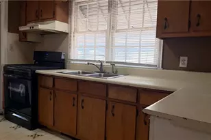 528 Lake Dr, Atlanta, GA 30354 - Photo 28