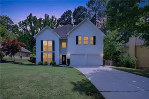 371 Shyrewood Dr, Lawrenceville, GA 30043 - Photo 1
