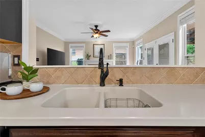 371 Shyrewood Drive, Lawrenceville, GA 30043 - Photo 20