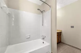 825 Meadowsong Cir, Lawrenceville, GA 30043 - Photo 32
