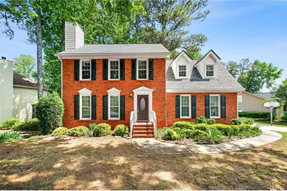 825 Meadowsong Circle, Lawrenceville, GA 30043 - Photo 2