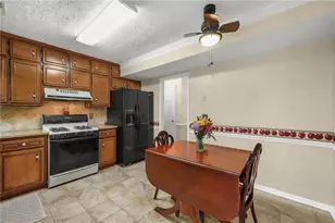 825 Meadowsong Cir, Lawrenceville, GA 30043 - Photo 20