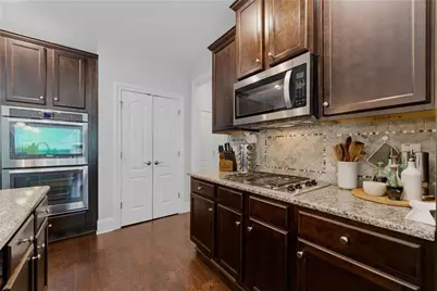 2811 Magnolia Creek Drive NW, Kennesaw, GA 30152 - Photo 18