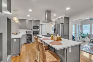 4374 Peachtree Dunwoody Rd NE, Atlanta, GA 30342 - Photo 16