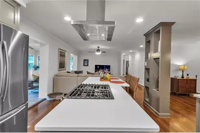 4374 Peachtree Dunwoody Road NE, Atlanta, GA 30342 - Photo 18