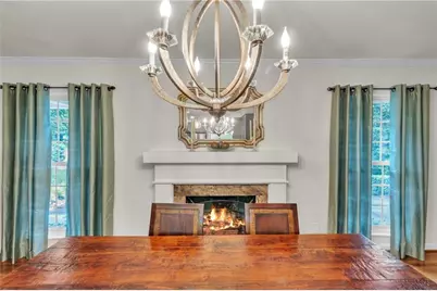 4374 Peachtree Dunwoody Road NE, Atlanta, GA 30342 - Photo 8
