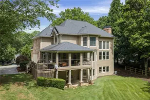 46 Lakecrest Cir, Suwanee, GA 30024 - Photo 2