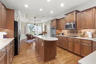 6065 Vickery Point, Cumming, GA 30040 - Photo 10