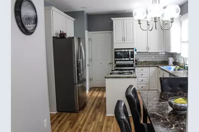 7550 Waters Edge Drive, Stone Mountain, GA 30087 - Photo 10