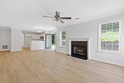 1968 Wedgewood Drive, Stone Mountain, GA 30088 - Photo 8