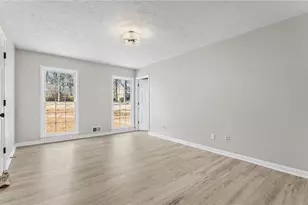 2302 Smokehouse Path, Lawrenceville, GA 30044 - Photo 16