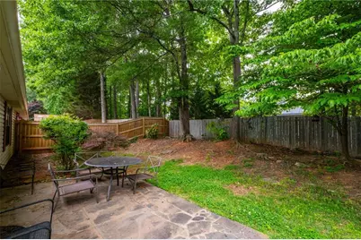 5097 Village Green Way, Alpharetta, GA 30009 - Photo 6