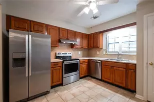 5097 Village Green Way, Alpharetta, GA 30009 - Photo 8