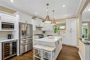301 River Glen Dr, Roswell, GA 30075 - Photo 10