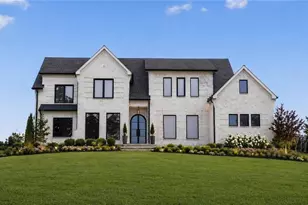 2445 Sunflower Dr, Hoschton, GA 30548 - Photo 2