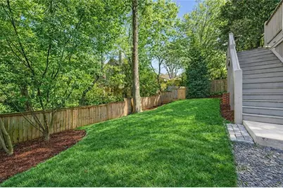 750 Yorkshire Road N, Atlanta, GA 30306 - Photo 56