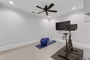 750 Yorkshire Road N, Atlanta, GA 30306 - Photo 44