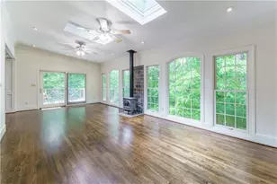 335 Cameron Ridge Dr, Atlanta, GA 30328 - Photo 20
