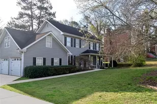 2074 Rockdale Cir, Snellville, GA 30078 - Photo 2