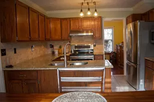 2074 Rockdale Cir, Snellville, GA 30078 - Photo 6