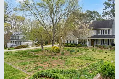 2074 Rockdale Circle, Snellville, GA 30078 - Photo 2