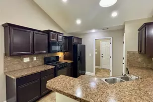 4668 Hidden Creek Dr, Gainesville, GA 30504 - Photo 6