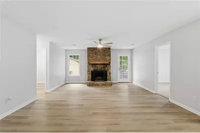 1171 Salisbury Trail, Riverdale, GA 30296 - Photo 2