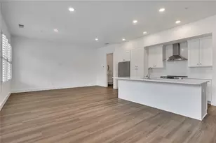 9040 Main St, Woodstock, GA 30188 - Photo 8