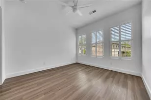 9040 Main St, Woodstock, GA 30188 - Photo 16