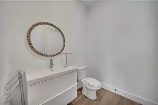9040 Main St, Woodstock, GA 30188 - Photo 12