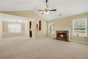 3936 Memorial Pkwy NW, Kennesaw, GA 30152 - Photo 8