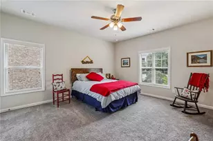 2240 Nancy Creek Dr, Atlanta, GA 30341 - Photo 32