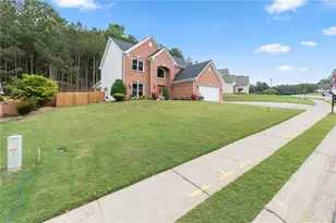 1012 Blankets Creek Dr, Canton, GA 30114 - Photo 4